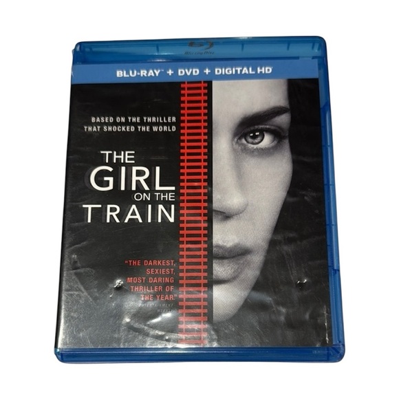 The Girl on the Train Bundle | Hardcover Book + DVD Movie - Picture 3 of 6